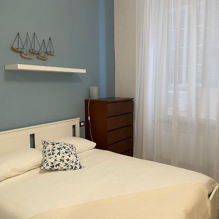 Blue Sea Apartment, Piazza Lavagna Genova Exteriör bild